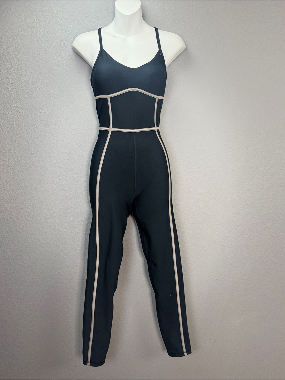 Abercrombie & Fitch YPB Black Taupe SculptLUX Jumpsuit Sz XS Yoga Fitness Gym
